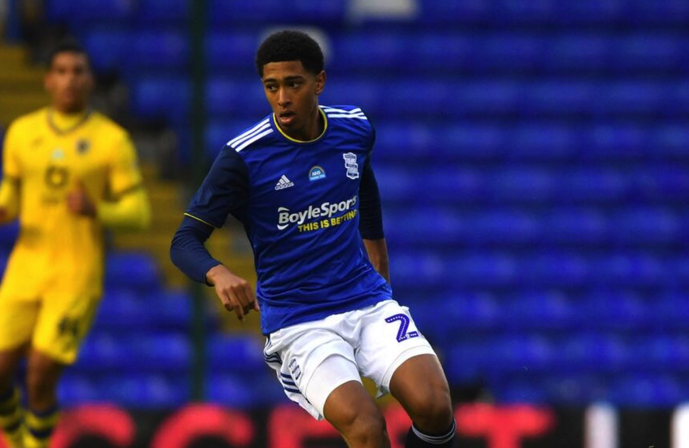 BBC：国际足联试行皮球是否出界技术，已在洲际杯中试验（据BBC报道，FIFA试行球出界判定技术，已在洲际杯试用）