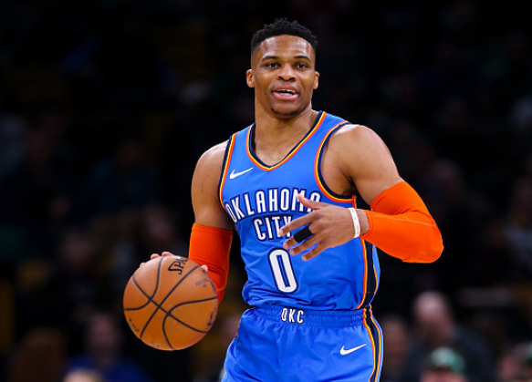 董路：中国是世界上最不热爱足球的人!球员不爱足球,就是干活挣钱（董路：国人或是最不爱足球的一群，球员把踢球当成挣钱的活）