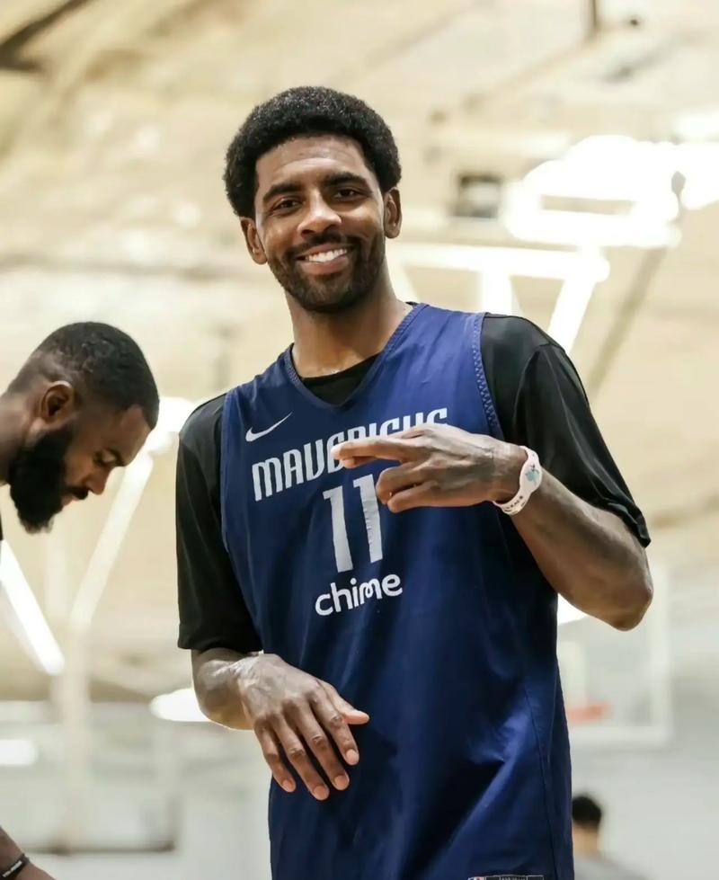 雷霆vs勇士首发出炉：库里缺阵，SGA搭档杰威（雷霆对阵勇士首发确认：库里缺席，SGA携手杰威）