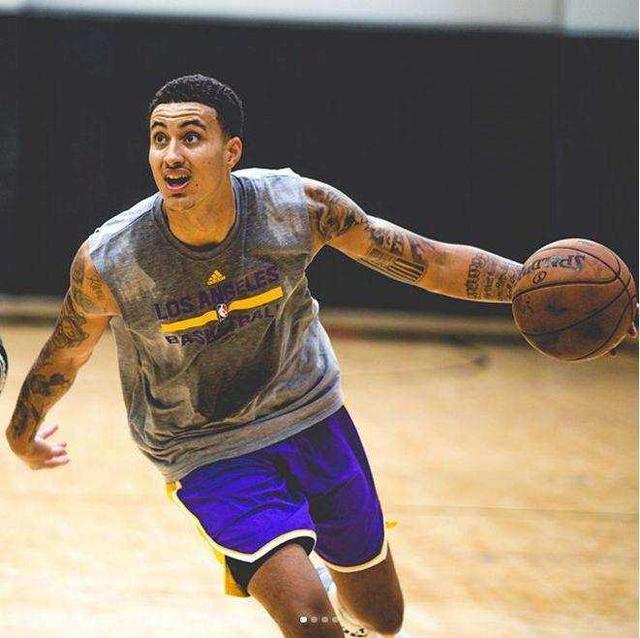 记者：皇马与毕巴赛前管理层将不进行正式会餐，两队关系很好（记者称皇马与毕巴赛前高层不设正式会餐，双方关系依旧良好）