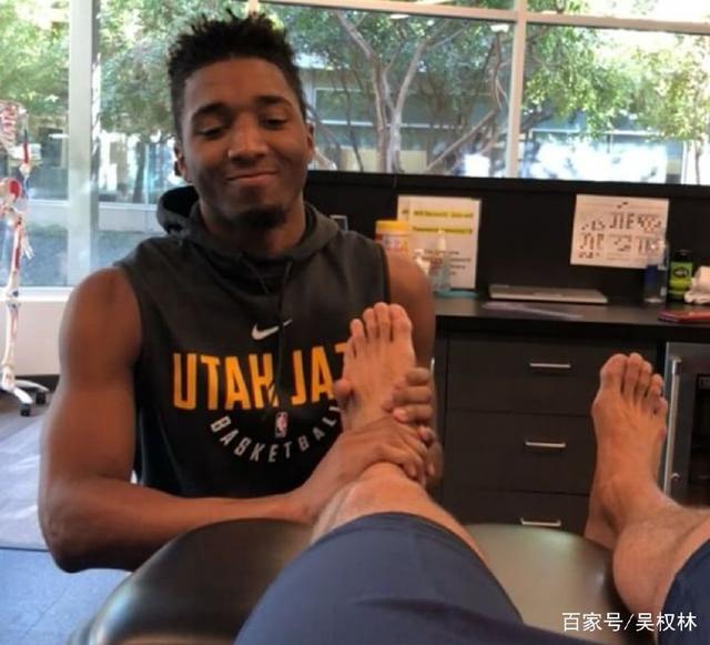 云南玉昆中场张宇峰：祝愿老东家长春亚泰早日重返中超（云南玉昆中场张宇峰：期盼老东家长春亚泰早日回归中超）