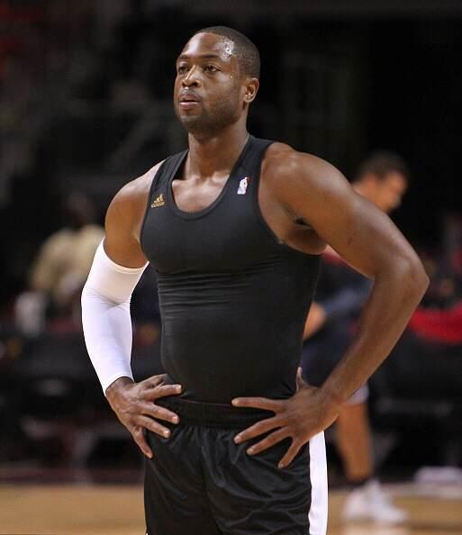 德转评年度最佳右边锋：杜埃、奥利塞、萨拉赫、亚马尔入围（德转年度最佳右边锋评选入围名单：杜埃、奥利塞、萨拉赫、亚马尔）