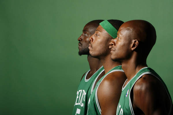 米体：尤文想引进迈尼昂、切利克和格纳布里，但面临激烈竞争（米体：尤文有意迈尼昂、切利克与格纳布里，竞争形势白热化）