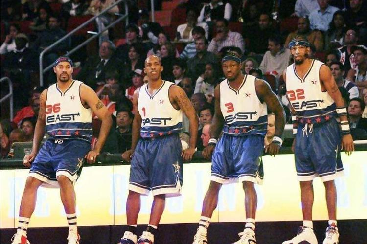 记者：萨拉赫不会随队出征国米，决定由高层和斯洛特共同作出（记者：萨拉赫缺席客战国米，由俱乐部高层与斯洛特联合决定）