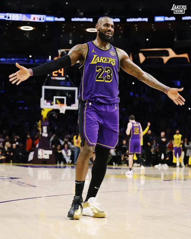 广厦男篮末节逆转战胜北京（广厦男篮末节翻盘力克北京）