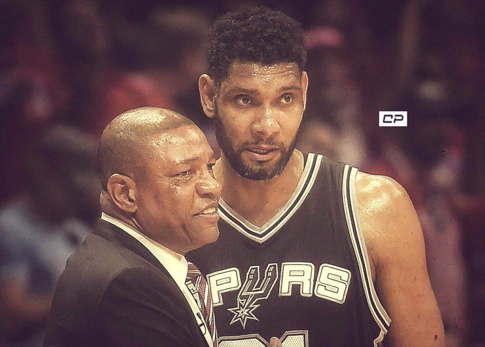 球队首分！艾顿篮下接球转身抛投命中（球队开张！艾顿篮下接球转身抛投得手）