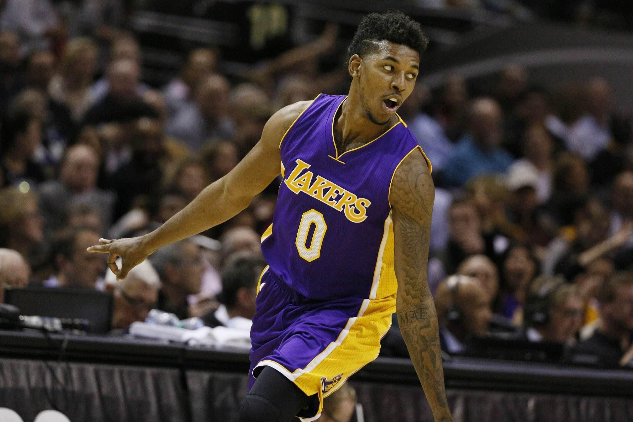 全面身手！加克波单场传射，本赛季参与进球数队内居首（攻传兼备！加克波单场一传一射，本季参与进球数领跑全队）